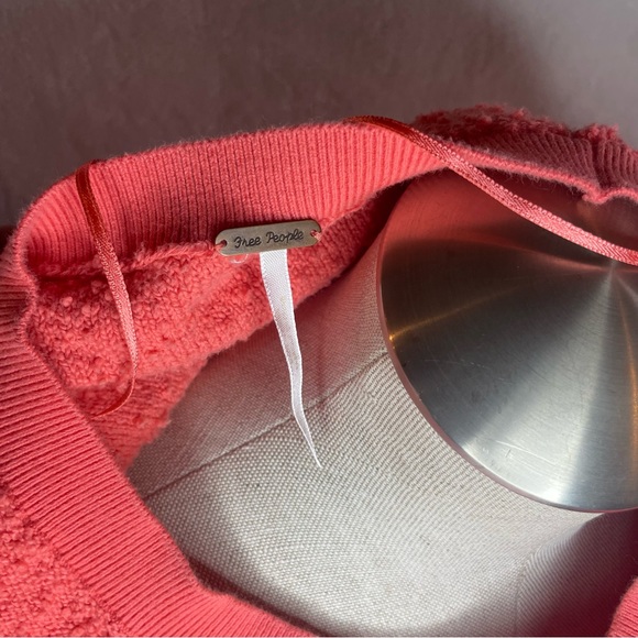 Free People Sweater. Size Medium. - Picture 5 of 8